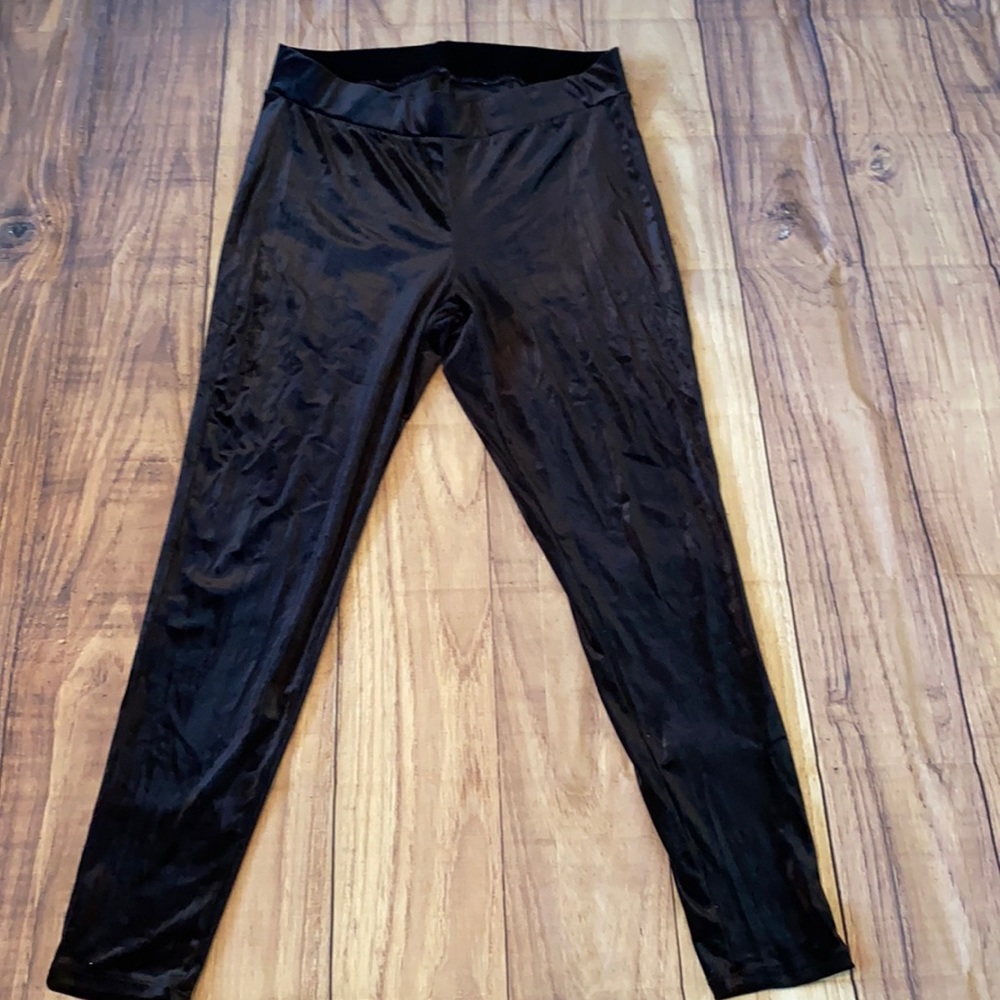 Crushed Velvet black torrid leggings Size 2
